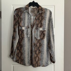 Entro Black and Cream Patterned Blouse
